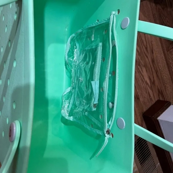 Bogg Bag XL Mint Green - Picture 3 of 3